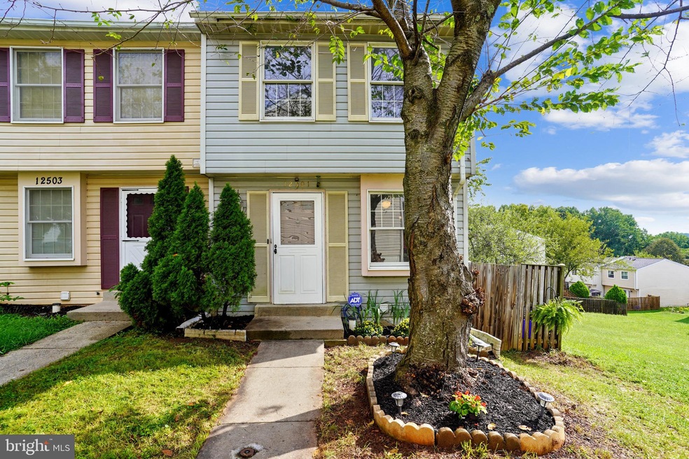 12501 Willow Spring Cir, Germantown, MD 20874 - photo 1