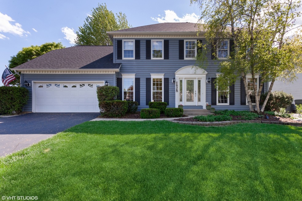 1628 Canyon Run Rd, Naperville, IL 60565 - photo 1