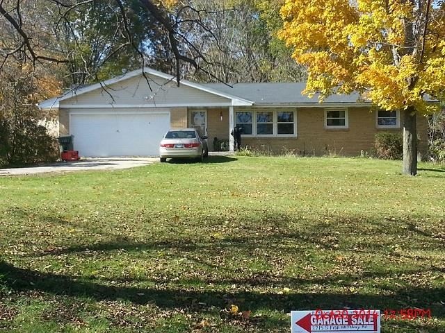 2215 S Fish Hatchery Rd, Fitchburg, WI 53575 - photo 1