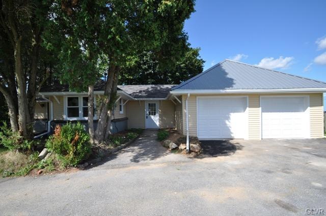 5798 Limeport Pike, Coopersburg, PA 18036 - photo 1