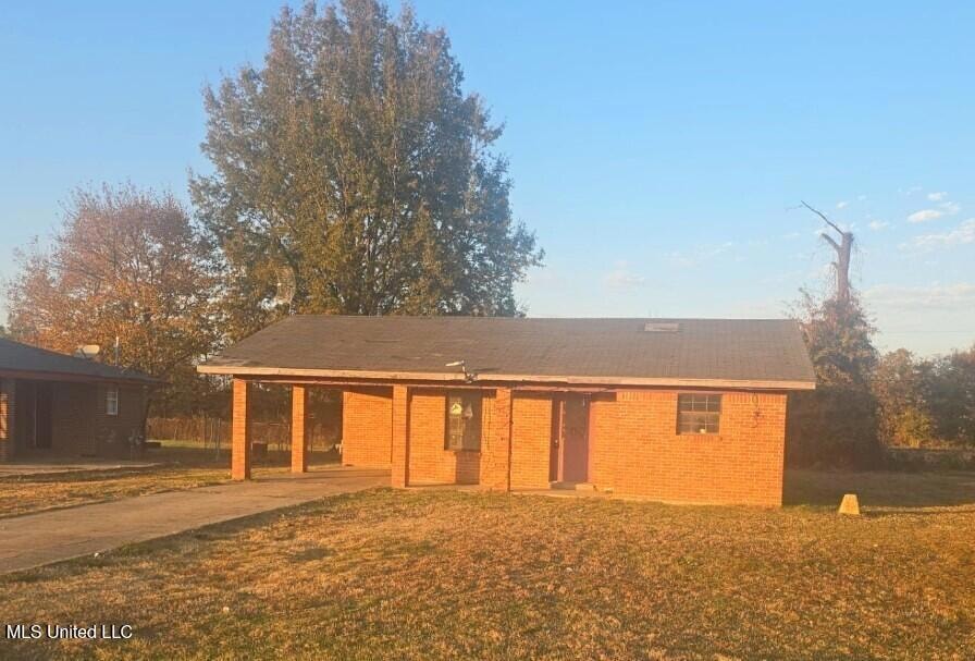 3305 Miller Rd, Itta Bena, MS 38941 - photo 1