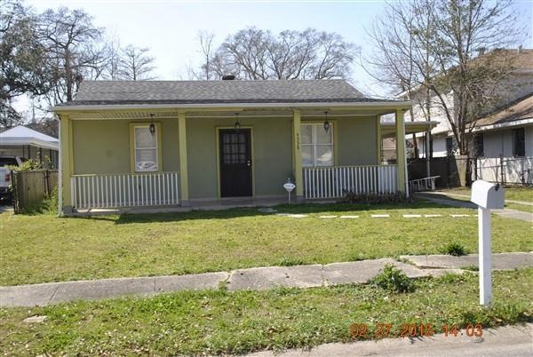 4556 Montegut Dr, New Orleans, LA 70126 - photo 1