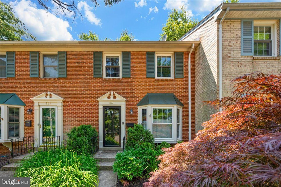 Under Contract $750,000