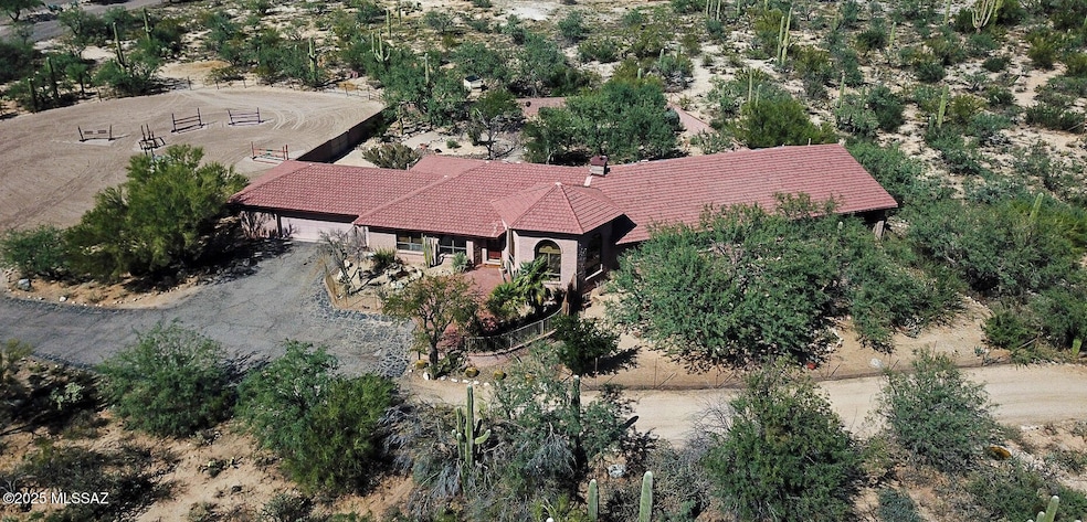 13670 E Camino La Cebadilla, Tucson, AZ 85749 - photo 1