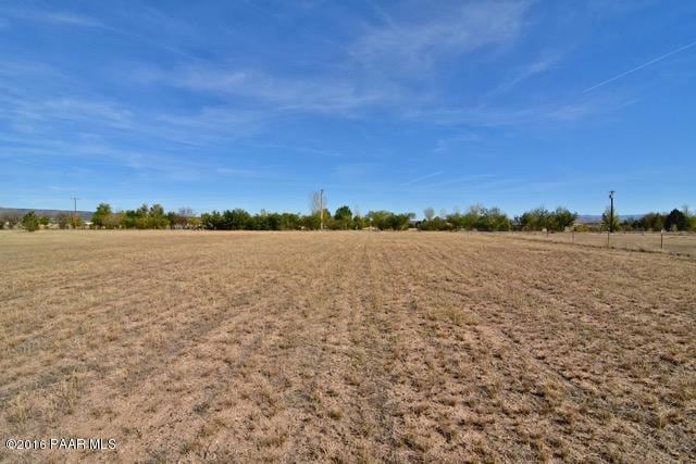 24260 N Big Springs Ranch Rd, Paulden, AZ 86334 - photo 1