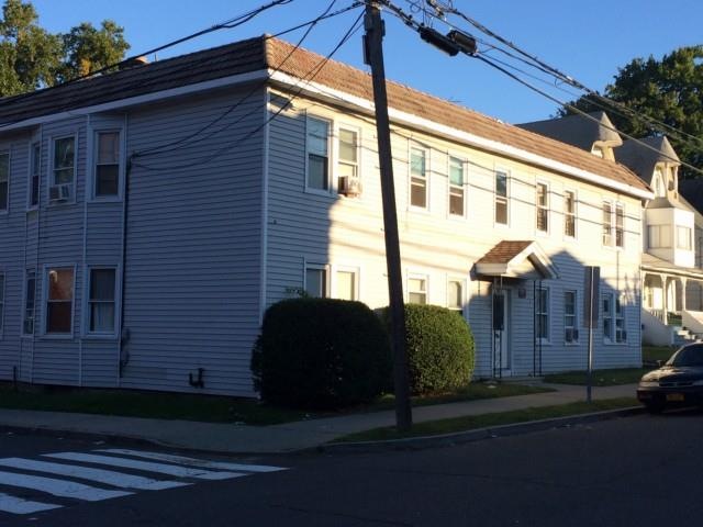 88 Lockwood Ave, Stamford, CT 06902 - photo 1