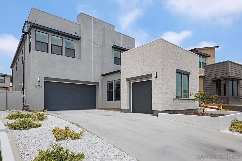 Sold $2,588,888 • Co-Listing Agent