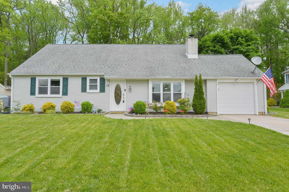 13 Whitlow Dr, Westampton, NJ 08060 - photo 1