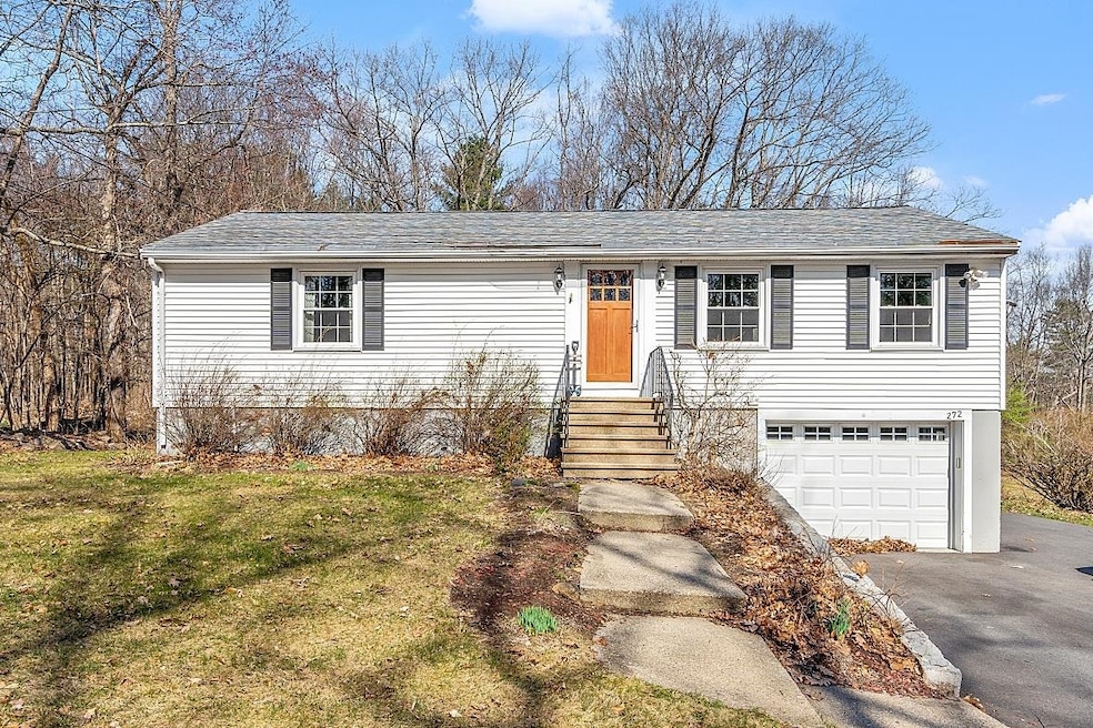 272 Central St, East Hampstead, NH 03826 - photo 1