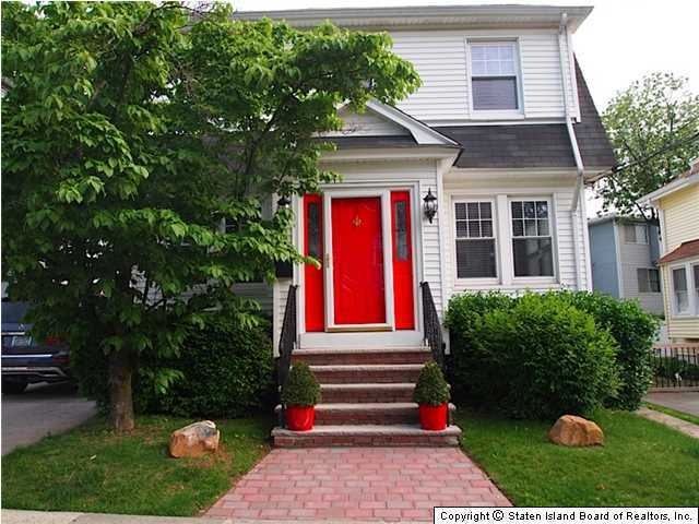 8 Markham Place, Staten Island, NY 10314 - photo 1