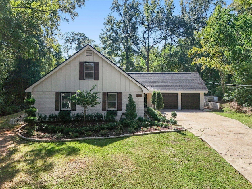 For Sale $695,000 • Co-Listing Agent