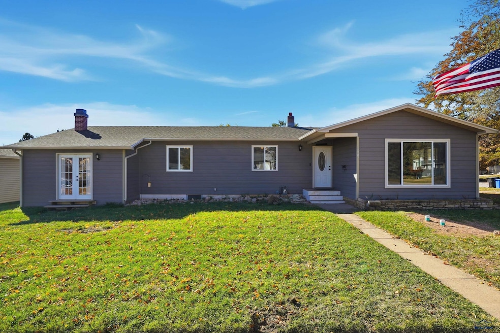 4907 Pierre St, Rapid City, SD 57702 - photo 1