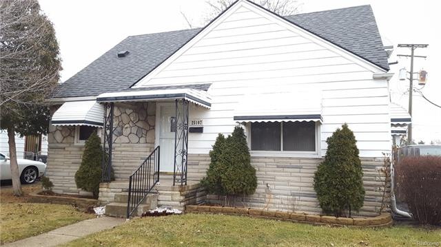 25102 Cole St, Roseville, MI 48066 - photo 1