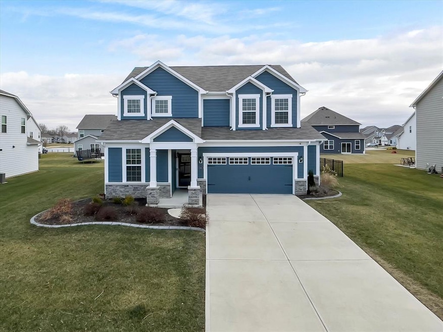 15461 Eastpark Cir W, Fishers, IN 46037 - photo 1