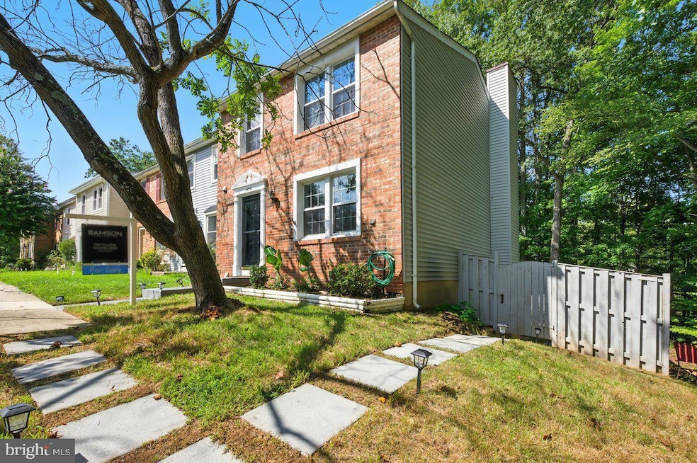 8015 Steeple Chase Ct, Springfield, VA 22153 - photo 1