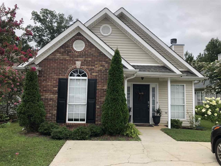 372 Camden Cove Cir, Calera, AL 35040 - photo 1