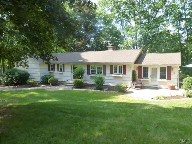 10 Kale Davis Rd, Sandy Hook, CT 06482 - photo 1