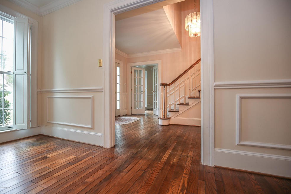 910 Greenway Dr, Jacksonville, NC 28546 - photo 1