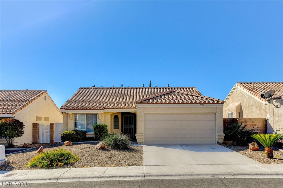 9533 Chianti Ln, Las Vegas, NV 89117 - photo 1
