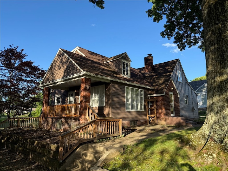 Nice large 5 Bedroom 2690 SQFT