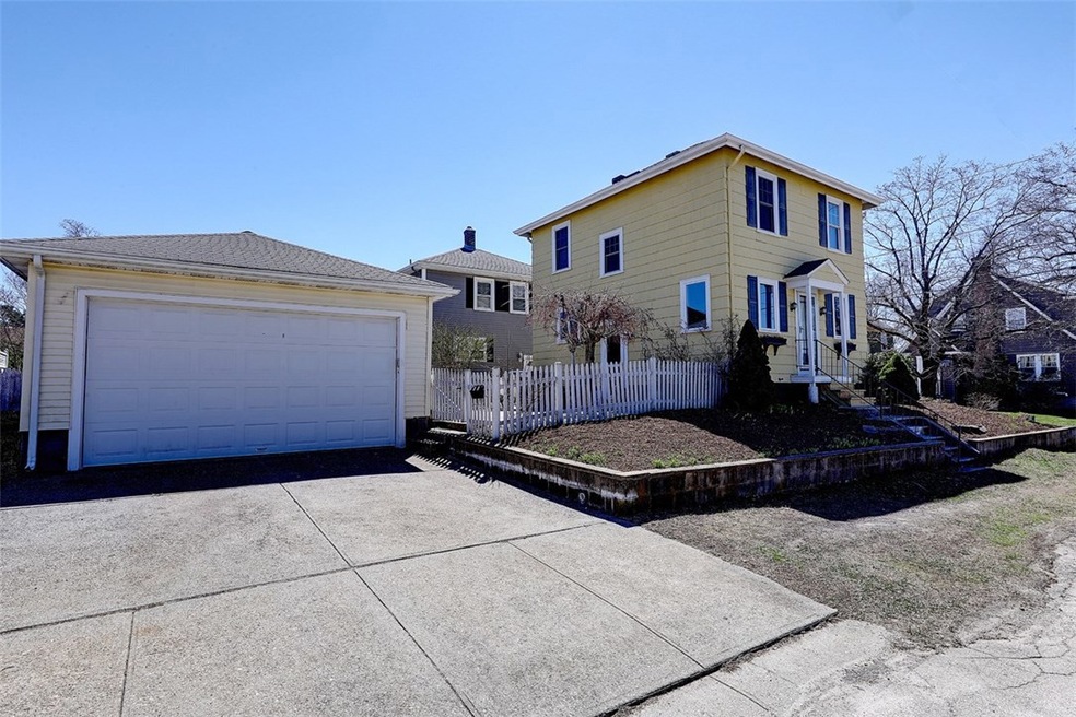 82 Cliffdale Ave, Cranston, RI 02905 - photo 1