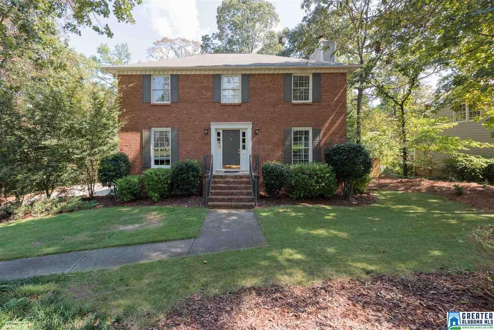 3 BEDROOM, 2.5 BATH HOME WITH FINISHED PLAY/REC RO