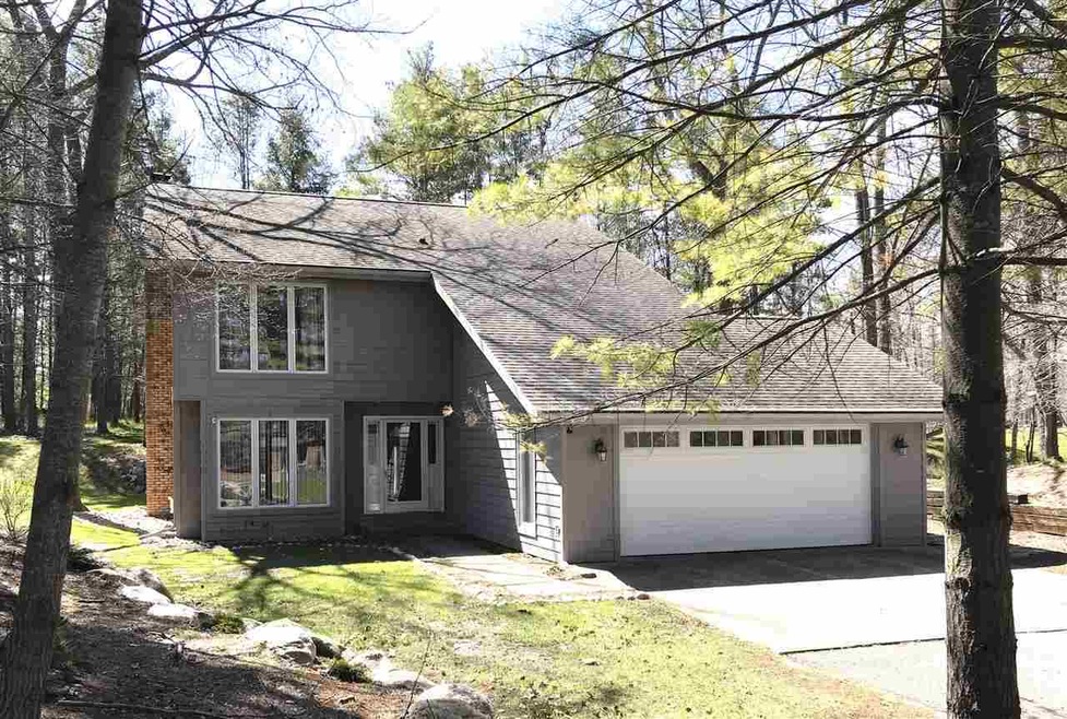 12774 Pineridge Dr, Charlevoix, MI 49720 - photo 1