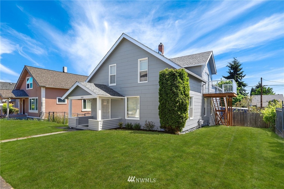 2009 Rockefeller Ave, Everett, WA 98201 - photo 1