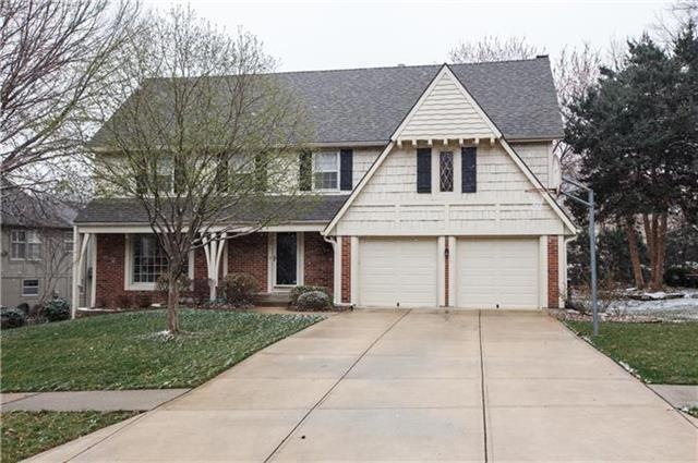 8501 Bradshaw St, Lenexa, KS 66215 - photo 1