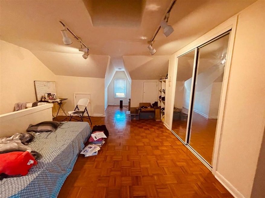 83 Court House Place unit WHOLE HOUSE, Jersey City, NJ 07306 - photo 1