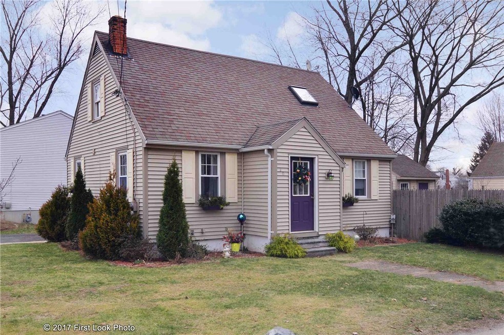 20 Oneida St, Johnston, RI 02919 - photo 1