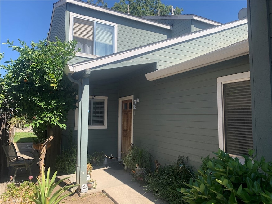 35 Willowood Dr, Oakdale, CA 95361 - photo 1