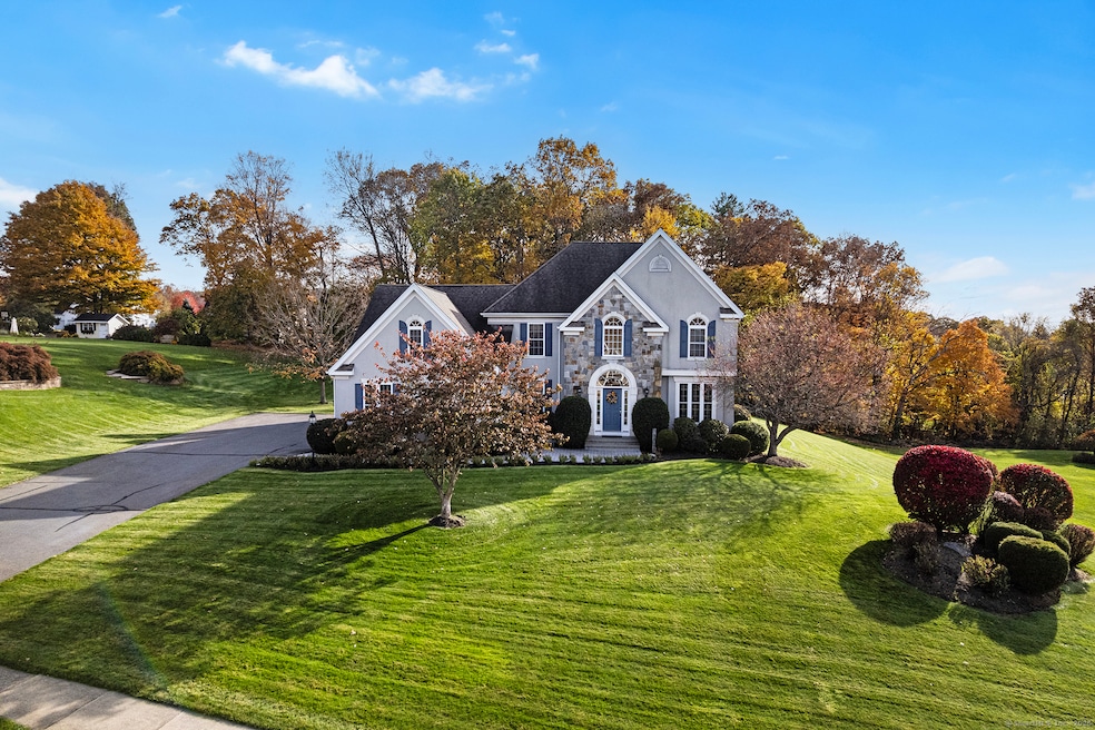 90 Windermere Ridge Dr, Southington, CT 06489 - photo 1