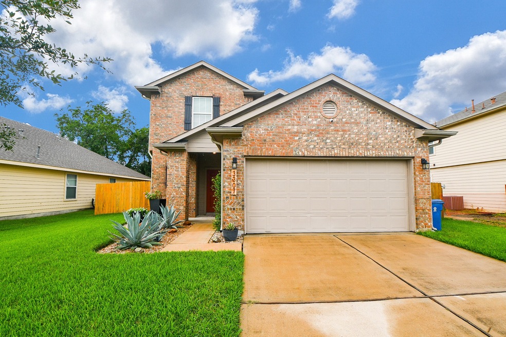 3307 Creole Bay Ln, Rosenberg, TX 77471 - photo 1
