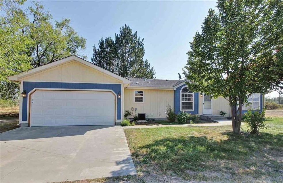 3754 River Rd, Homedale, ID 83628 - photo 1