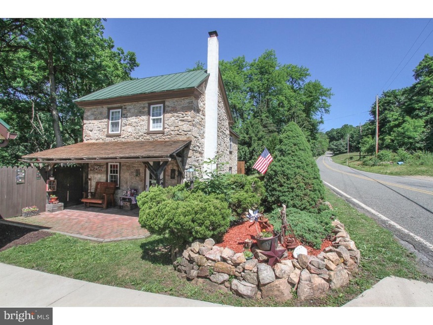 1561 Weisstown Rd, Boyertown, PA 19512 - photo 1