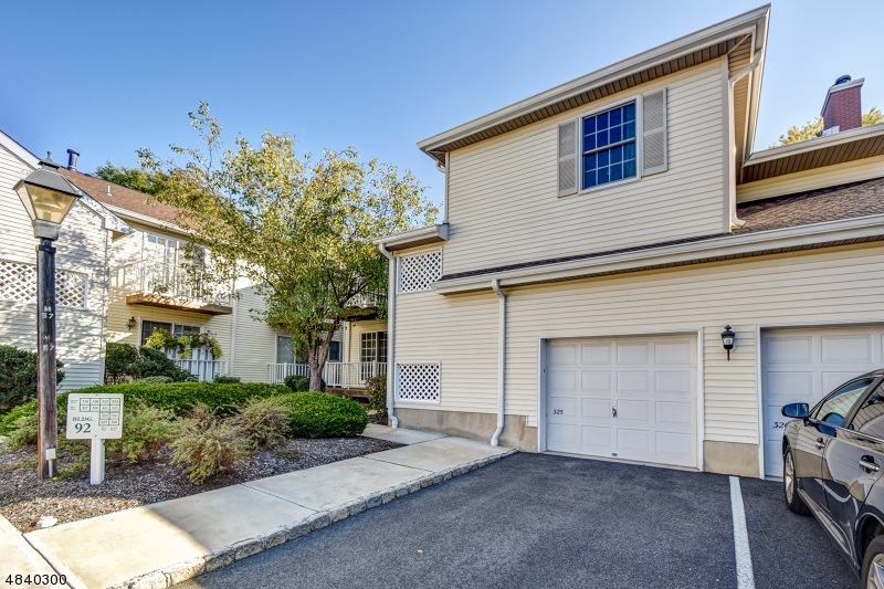 325 Potomac Dr, Basking Ridge, NJ 07920 - photo 1