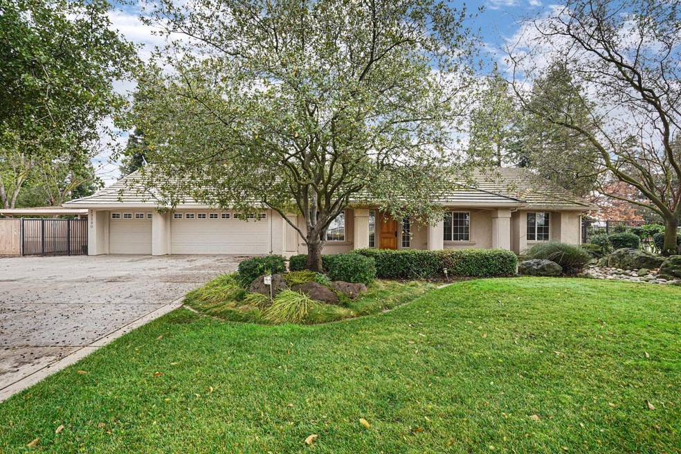 23290 N Pearl Rd, Acampo, CA 95220 - photo 1