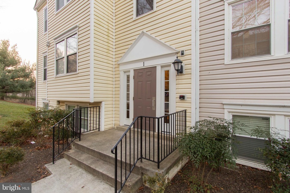 1 Pickering Ct unit 202, Germantown, MD 20874 - photo 1