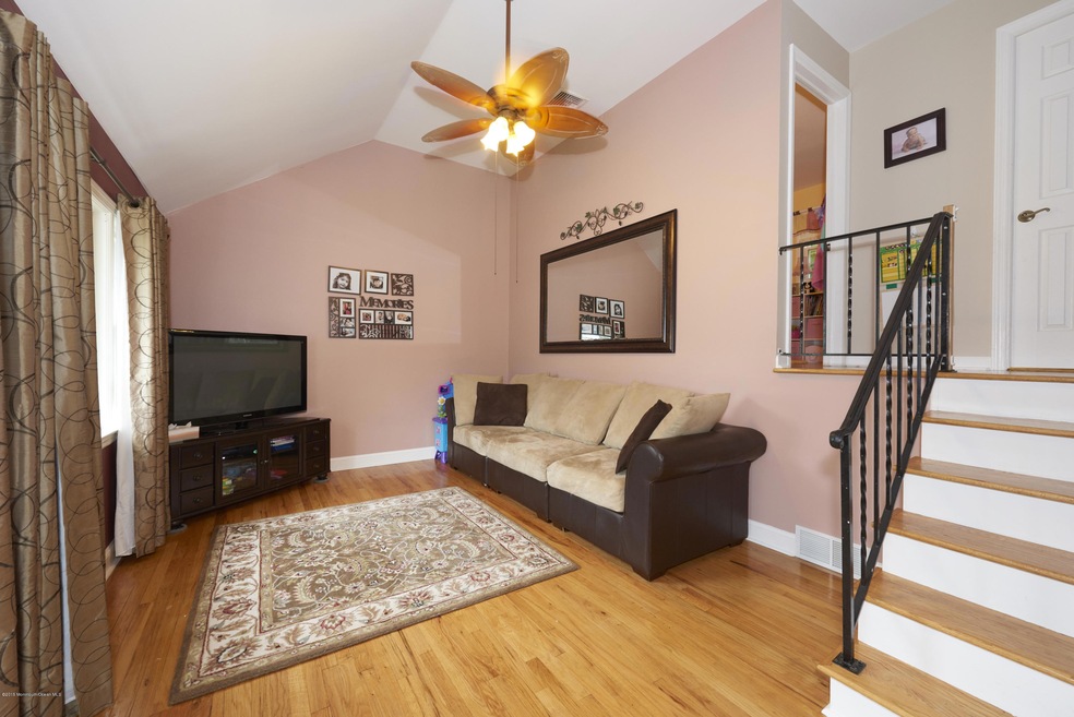 8 Birchwood Place, Leonardo, NJ 07737 - photo 1