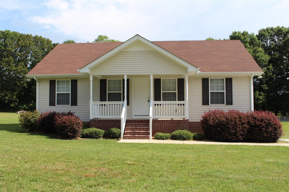 176 Rogers Dr, Manchester, TN 37355 - photo 1