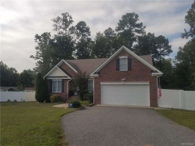 11512 Charles Towne Rd, Midlothian, VA 23112 - photo 1