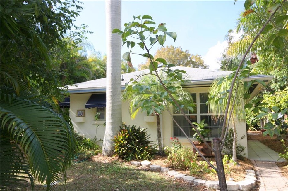 524 Palm Ave, Punta Gorda, FL 33950 - photo 1