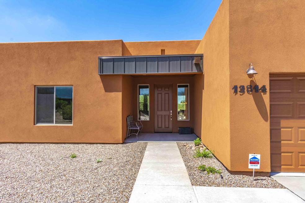 13814 E. Langtry Ln