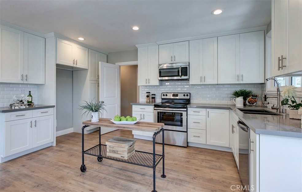 3722 Del Amo Blvd, Lakewood, CA 90712 - photo 1