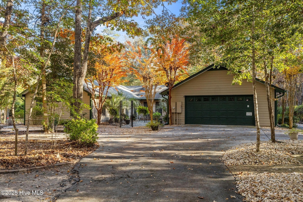 119 White Oak Bluff Rd unit A, Stella, NC 28582 - photo 1