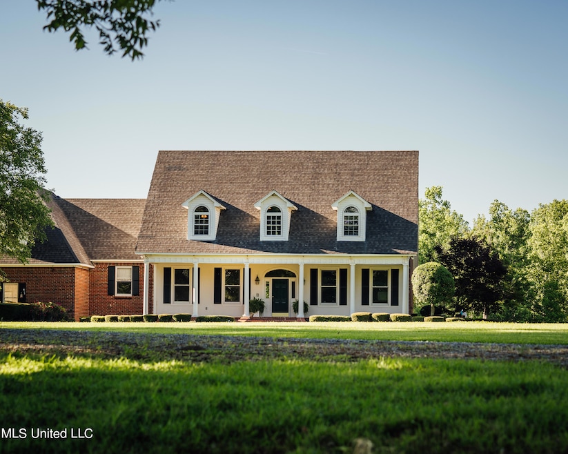 For Sale $649,500 • Co-Listing Agent