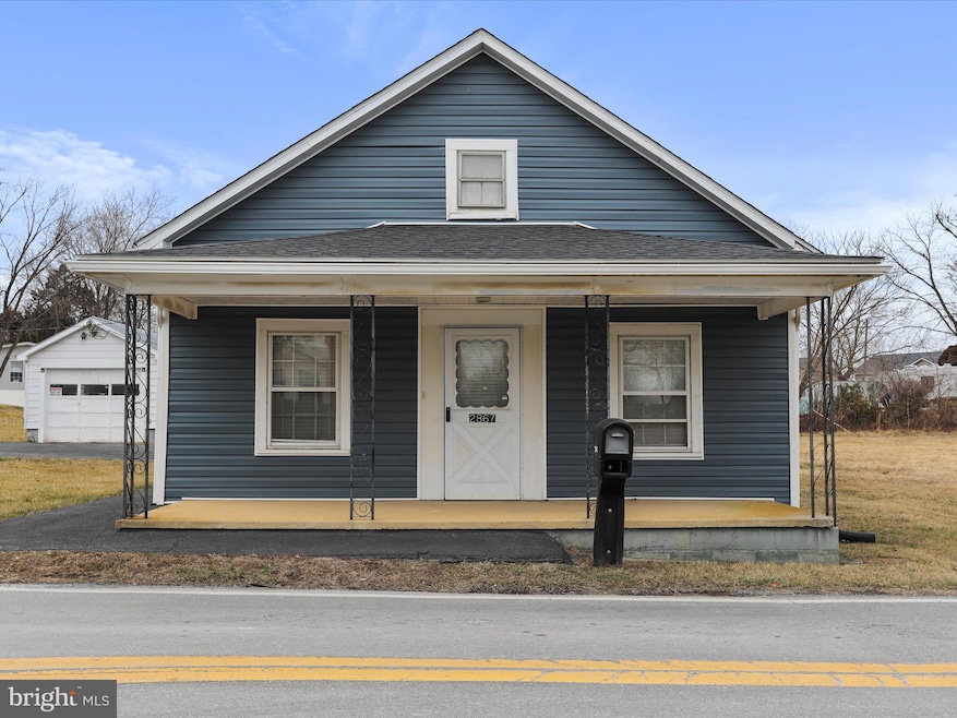 2867 Giles Mill Rd, Bunker Hill, WV 25413 - photo 1