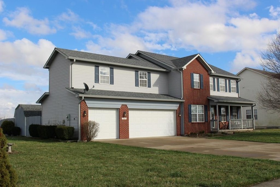 557 West St, Whiteland, IN 46184 - photo 1