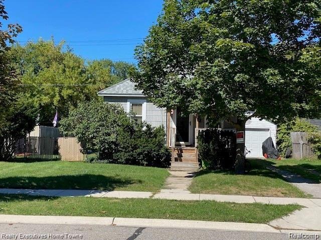 1915 Union St, Port Huron, MI 48060 - photo 1